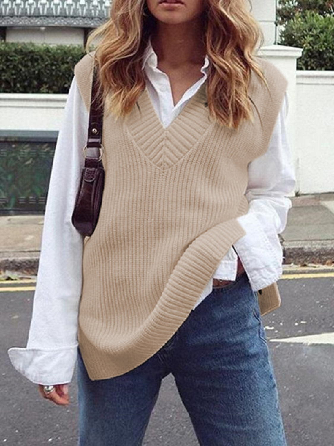 Ribbed V-Neck Sleeveless Sweater Vest Cream