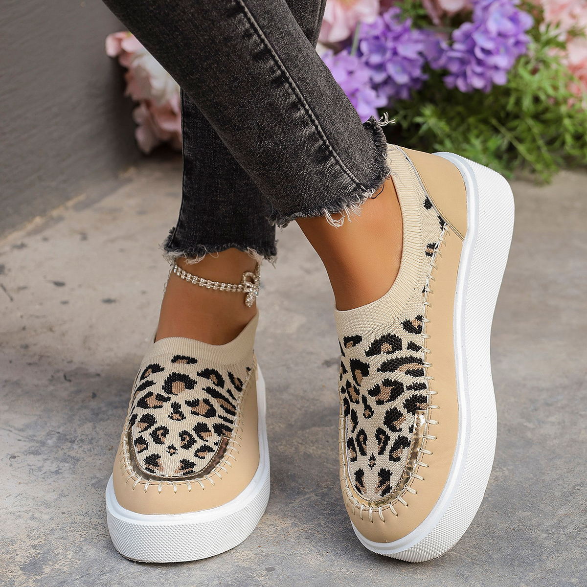 Leopard Round Toe Platform Sneakers Leopard