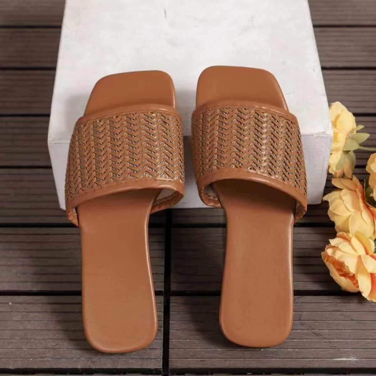 Rattan Woven Flat Sandals - Thandynie