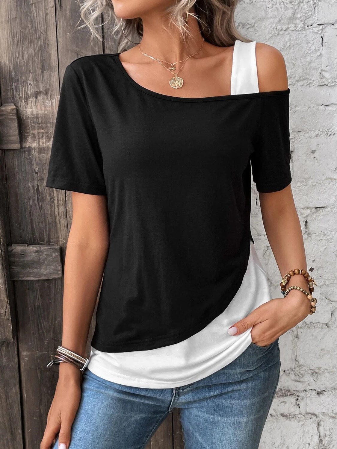 Contrast Asymmetrical Neck Short Sleeve T-Shirt Black