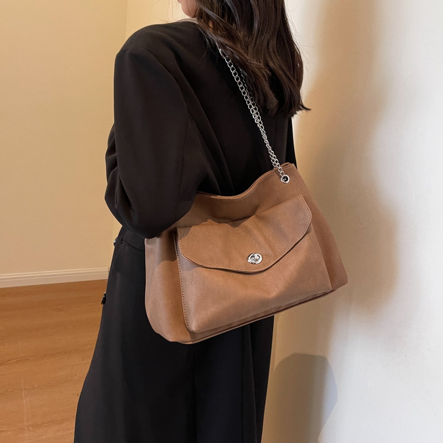 PU Leather Shoulder Bag - Thandynie