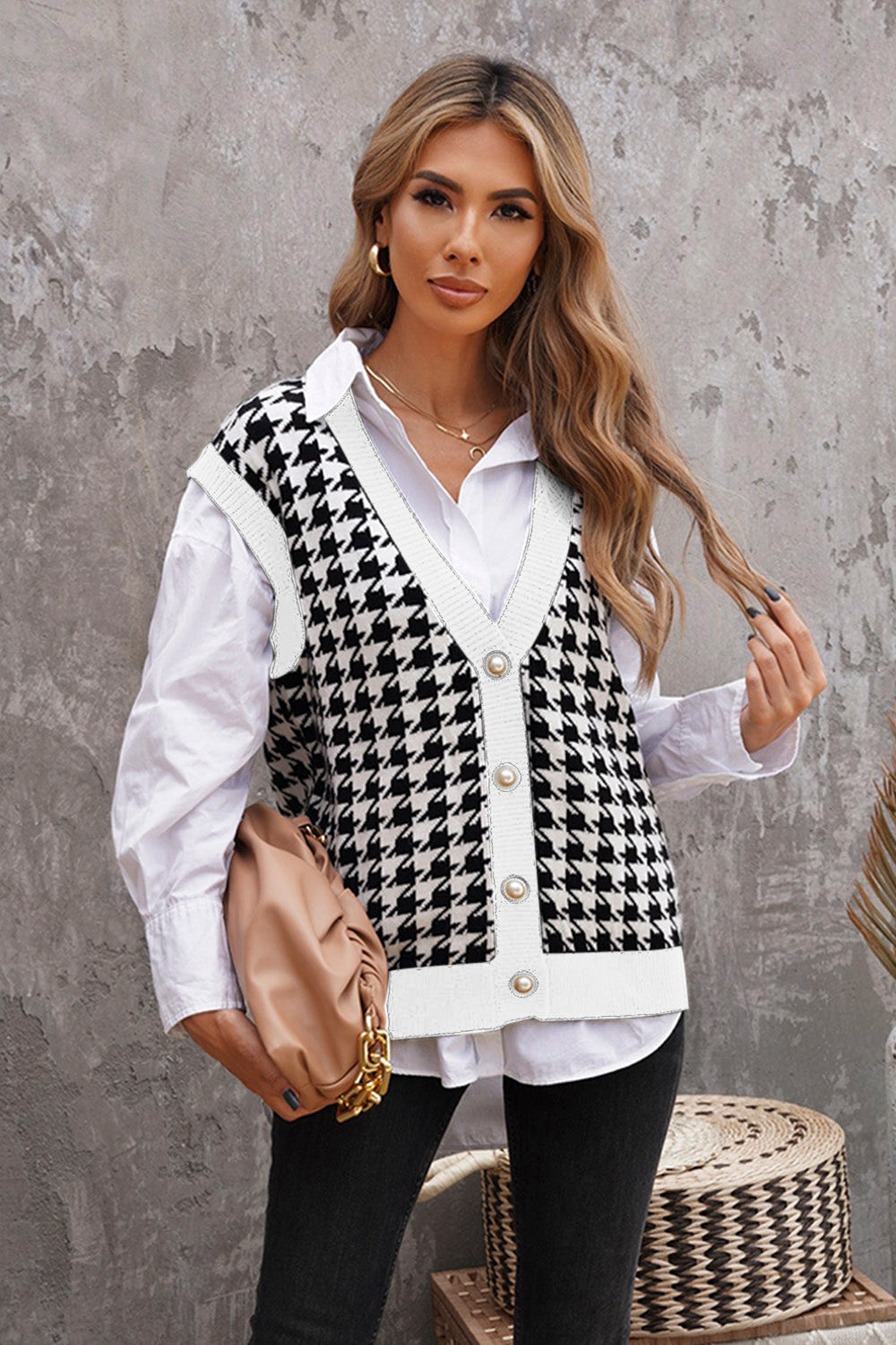 Houndstooth Button Front Sweater Vest White