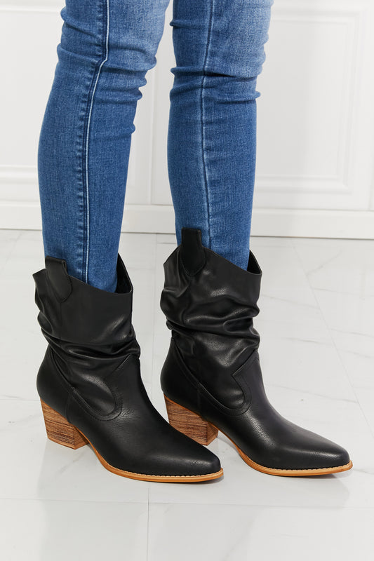 MMShoes Better in Texas Scrunch Cowboy Boots in Black Black
