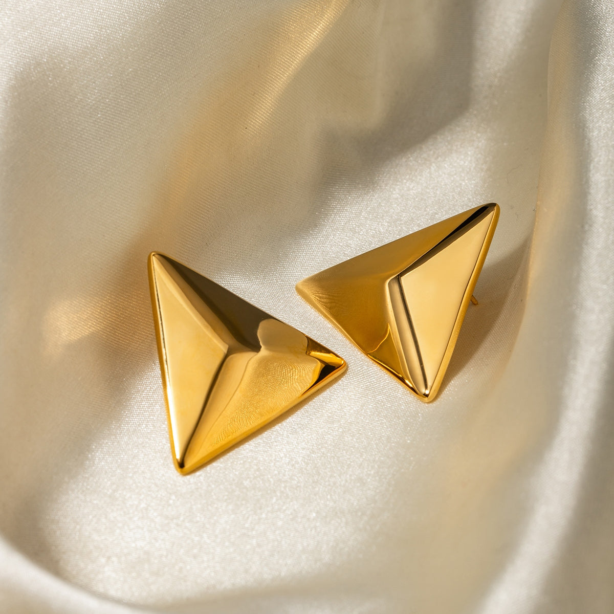 Stainless Steel 3D Triangle Earrings - Thandynie