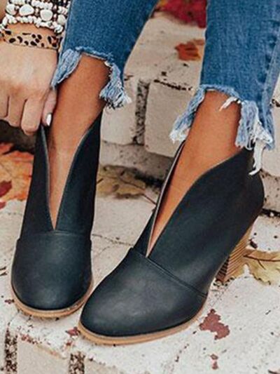 Point Toe Chunky Heeled Ankle Boots Black