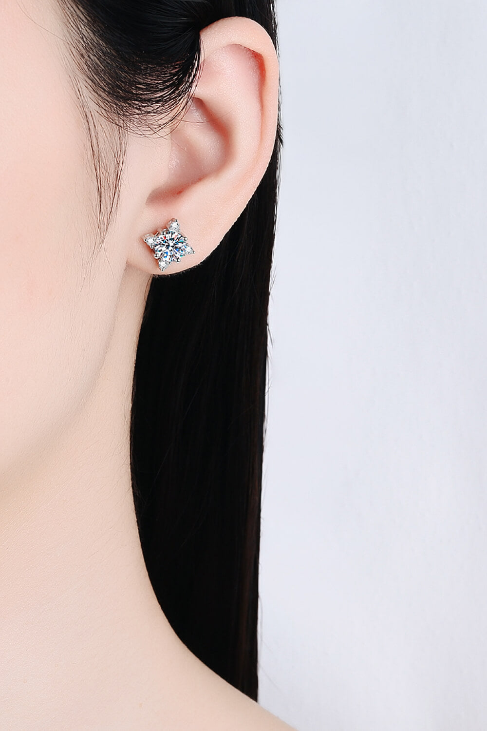 Four Leaf Clover 2 Carat Moissanite Stud Earrings - Thandynie