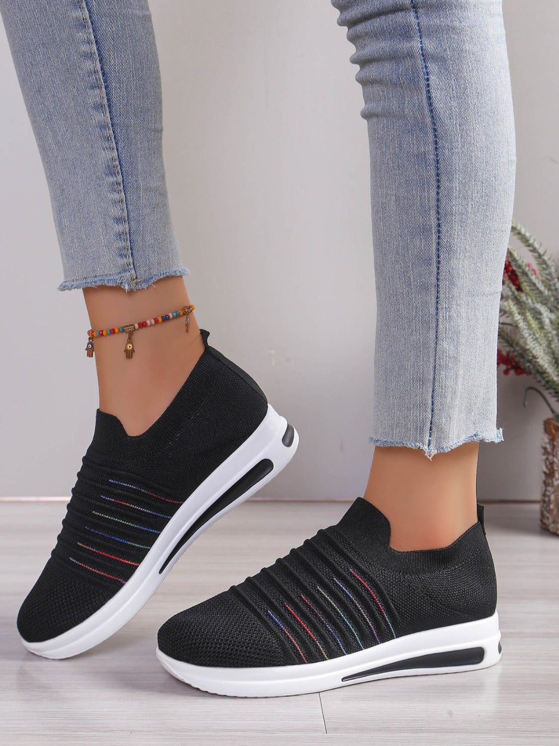 Breathable Mesh Wedge Sneakers Black