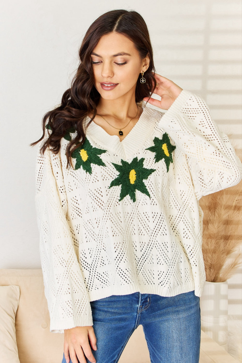 POL Floral Embroidered Pattern V-Neck Sweater Cream