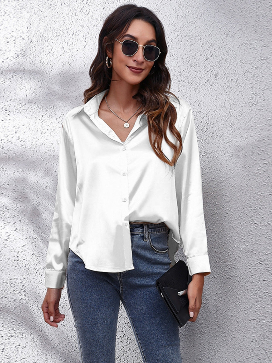 Collared Neck Buttoned Long Sleeve Shirt White