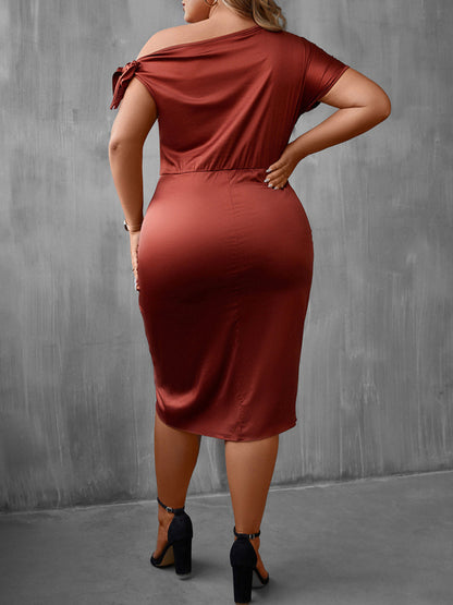 Plus Size Women's Casual Solid Color Slanted Collar Short-Sleeved Wrap Hip Dress