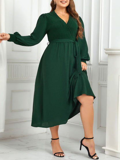 New plus size women's V-neck green design dress Green